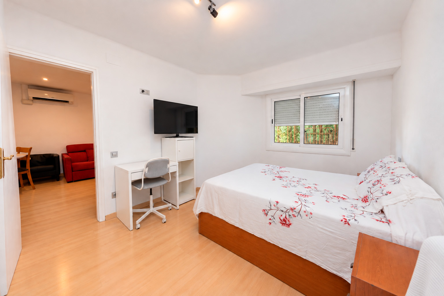 pisos en barcelona · passeig-de-valldaura-234-08016 330000€