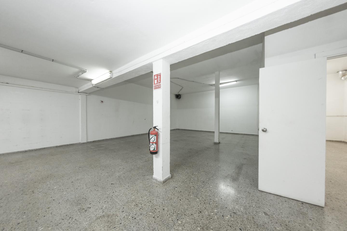 locales-comerciales en badalona · carrer-de-castillejos-08915 185000€