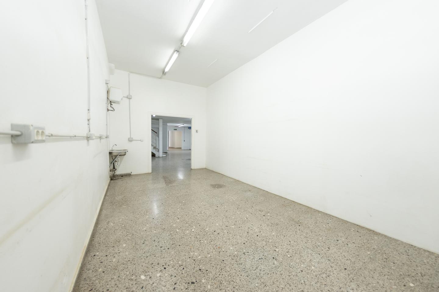locales-comerciales en badalona · carrer-de-castillejos-08915 185000€