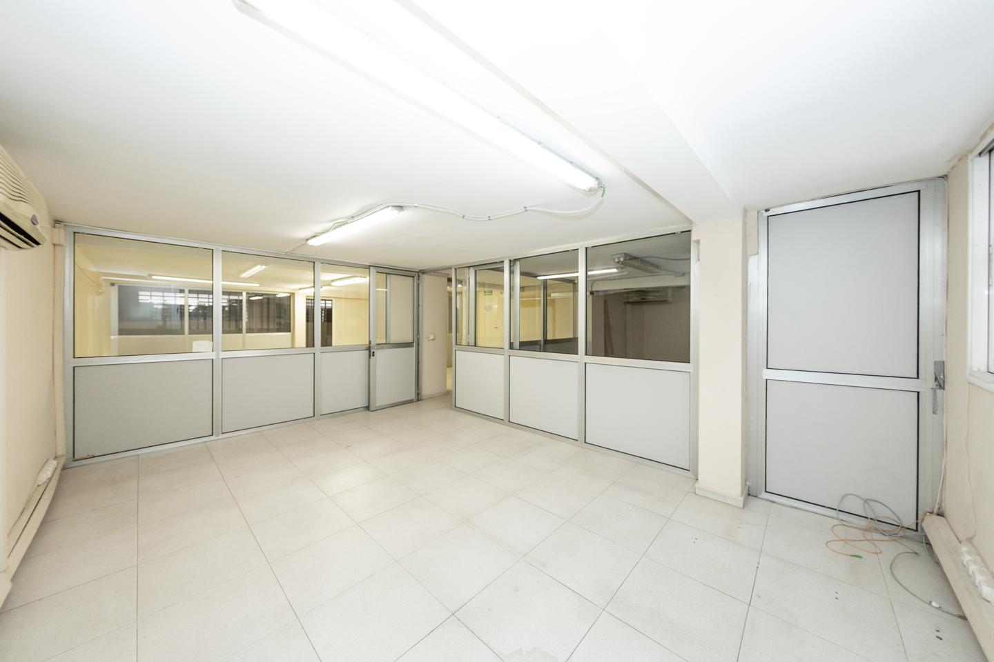 locales-comerciales en badalona · carrer-de-castillejos-08915 185000€