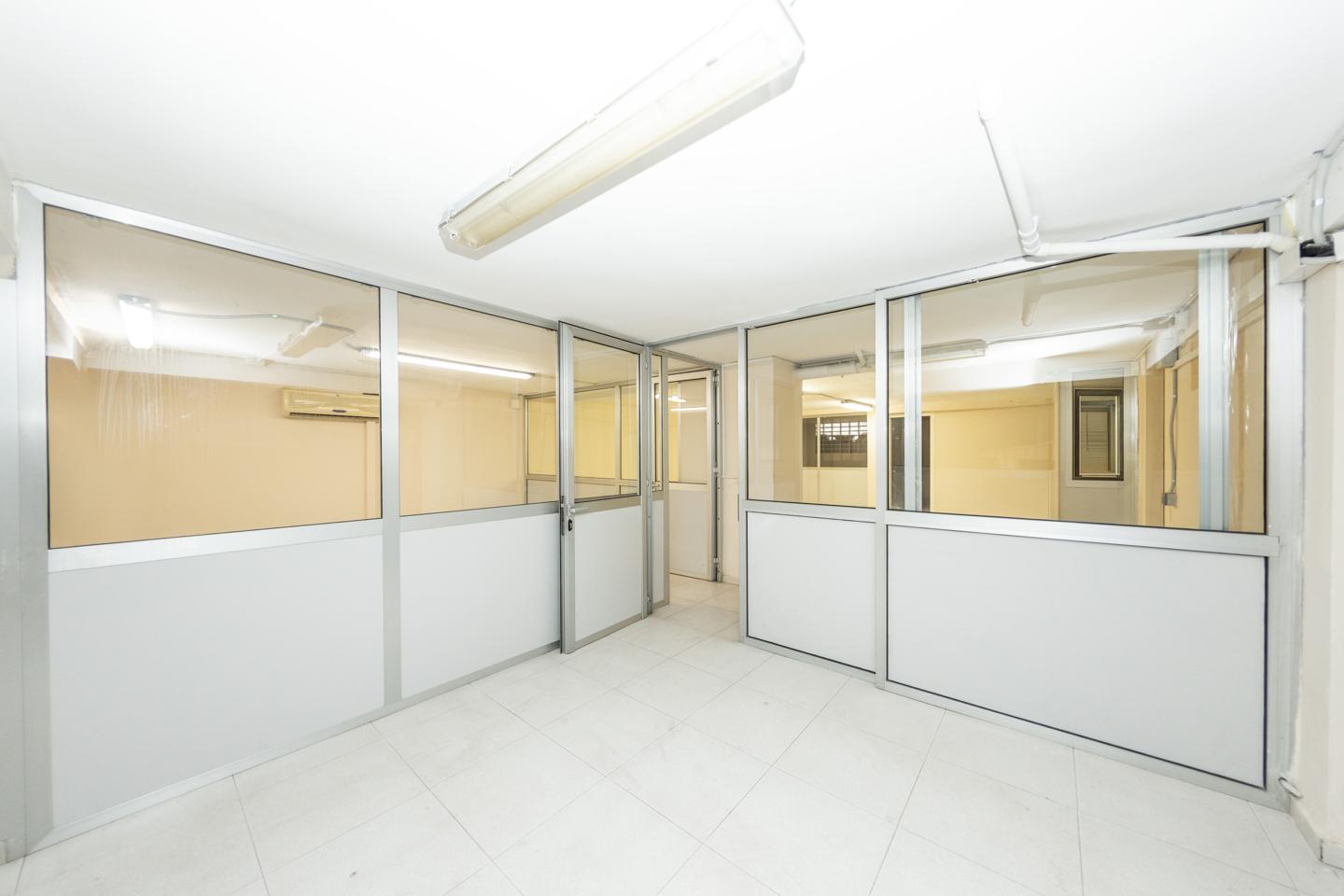 locales-comerciales en badalona · carrer-de-castillejos-08915 185000€