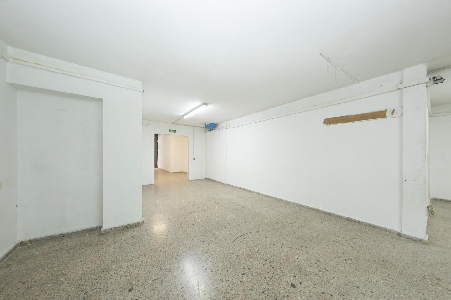 locales-comerciales en badalona · carrer-de-castillejos-08915 185000€