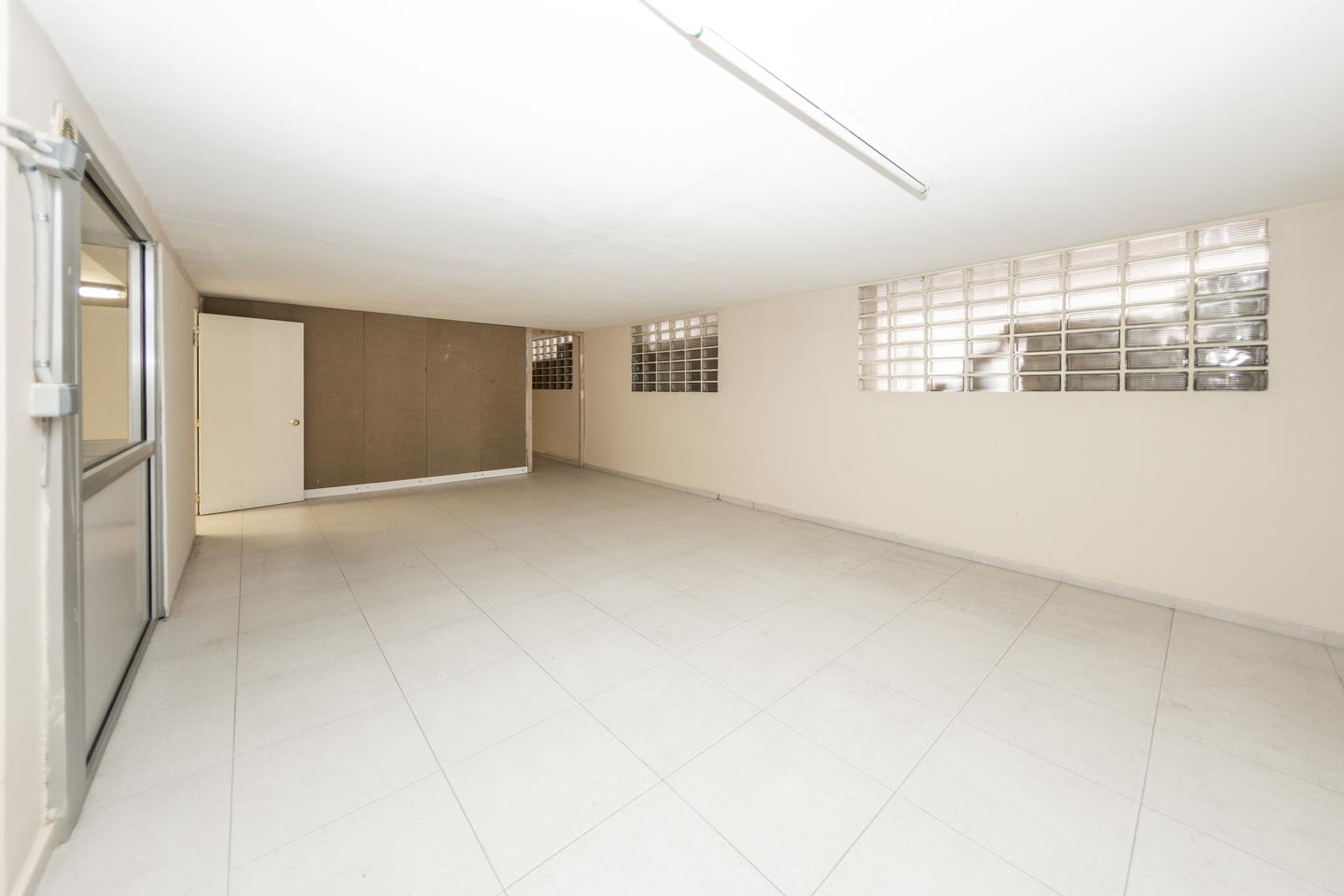 locales-comerciales en badalona · carrer-de-castillejos-08915 185000€