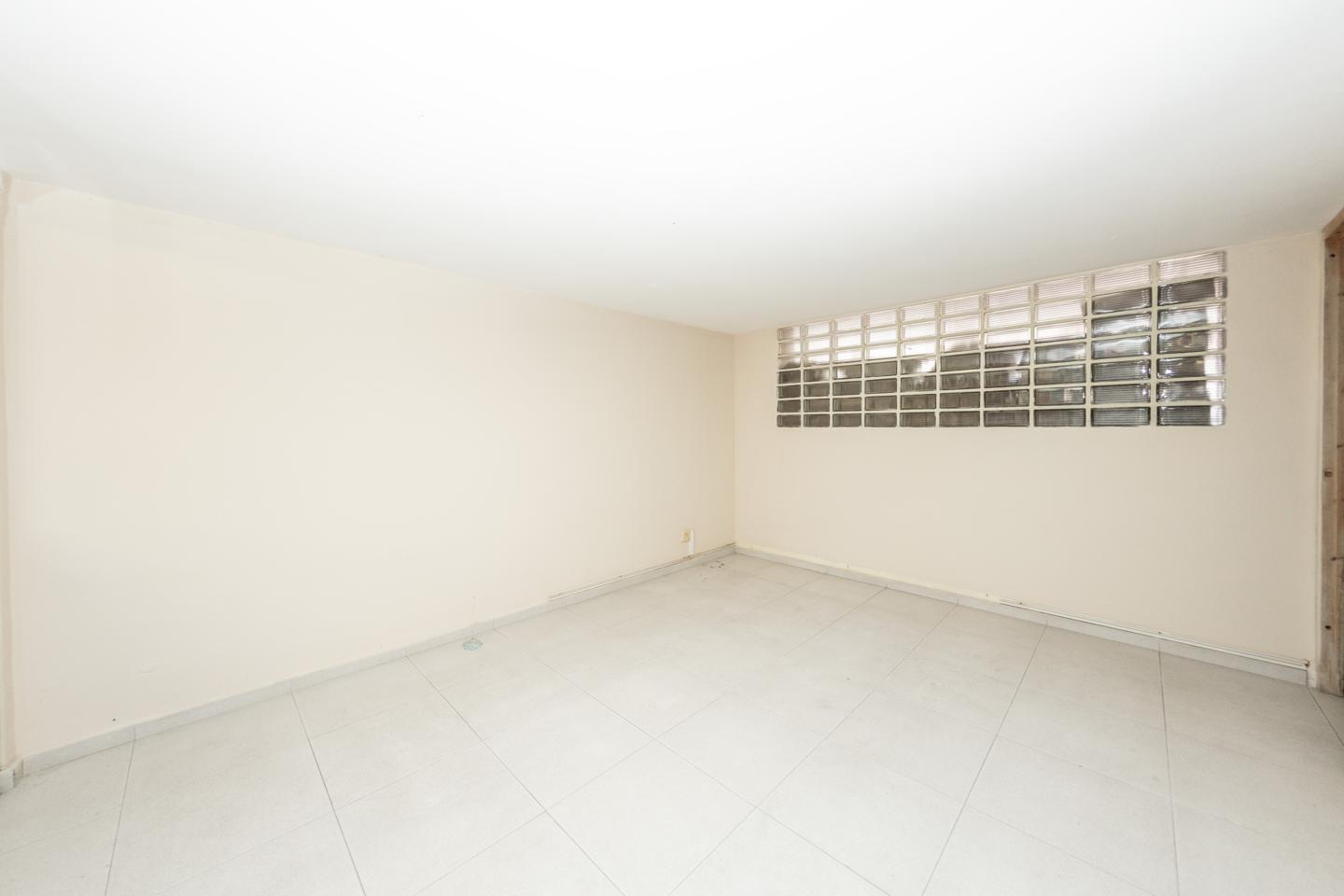 locales-comerciales en badalona · carrer-de-castillejos-08915 185000€