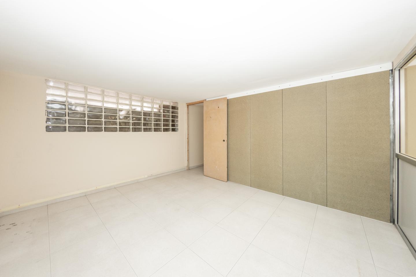 locales-comerciales en badalona · carrer-de-castillejos-08915 185000€