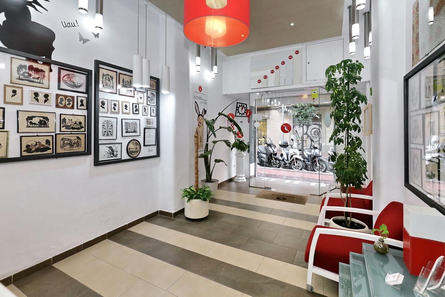 locales-comerciales en barcelona · carrer-de-bonavista-08012 419000€