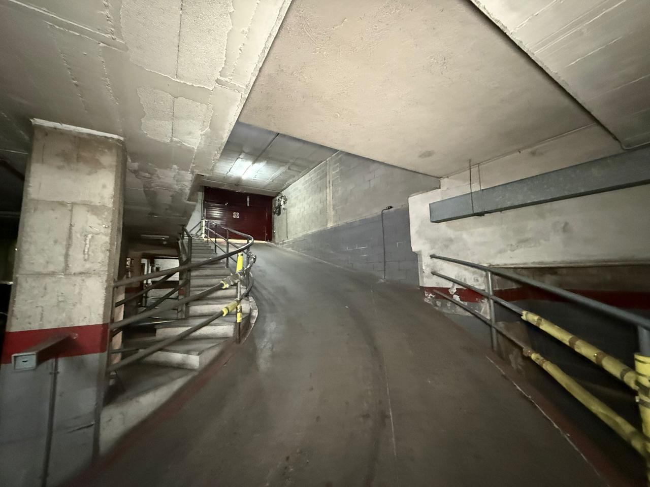 parking en barcelona · carrer-de-sant-lluis-08024 20000€