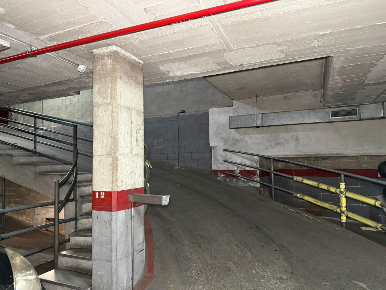 parking en barcelona · carrer-de-sant-lluis-08024 20000€