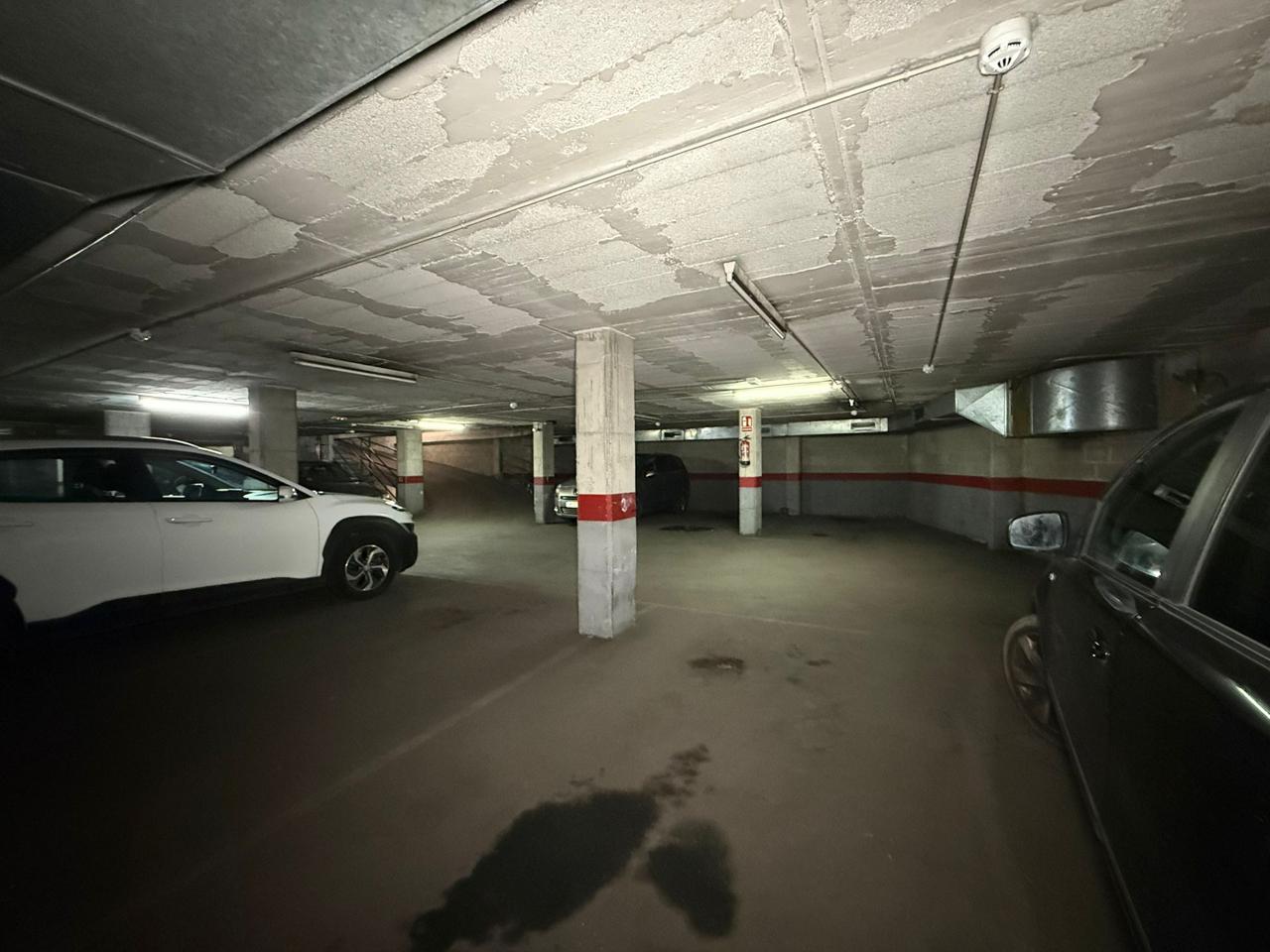 parking en barcelona · carrer-de-sant-lluis-08024 20000€