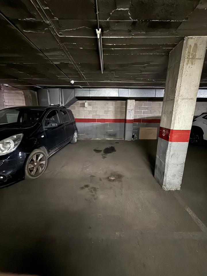 parking en barcelona · carrer-de-sant-lluis-08024 20000€