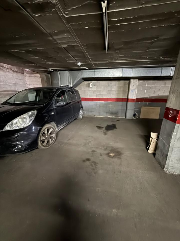 parking en barcelona · carrer-de-sant-lluis-08024 20000€
