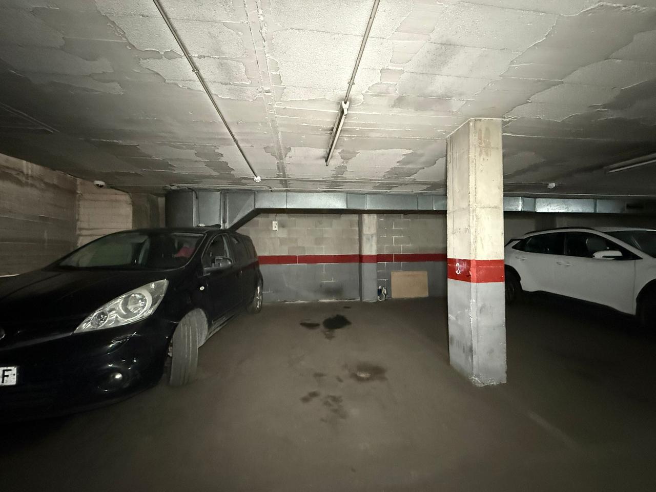 parking en barcelona · carrer-de-sant-lluis-08024 20000€