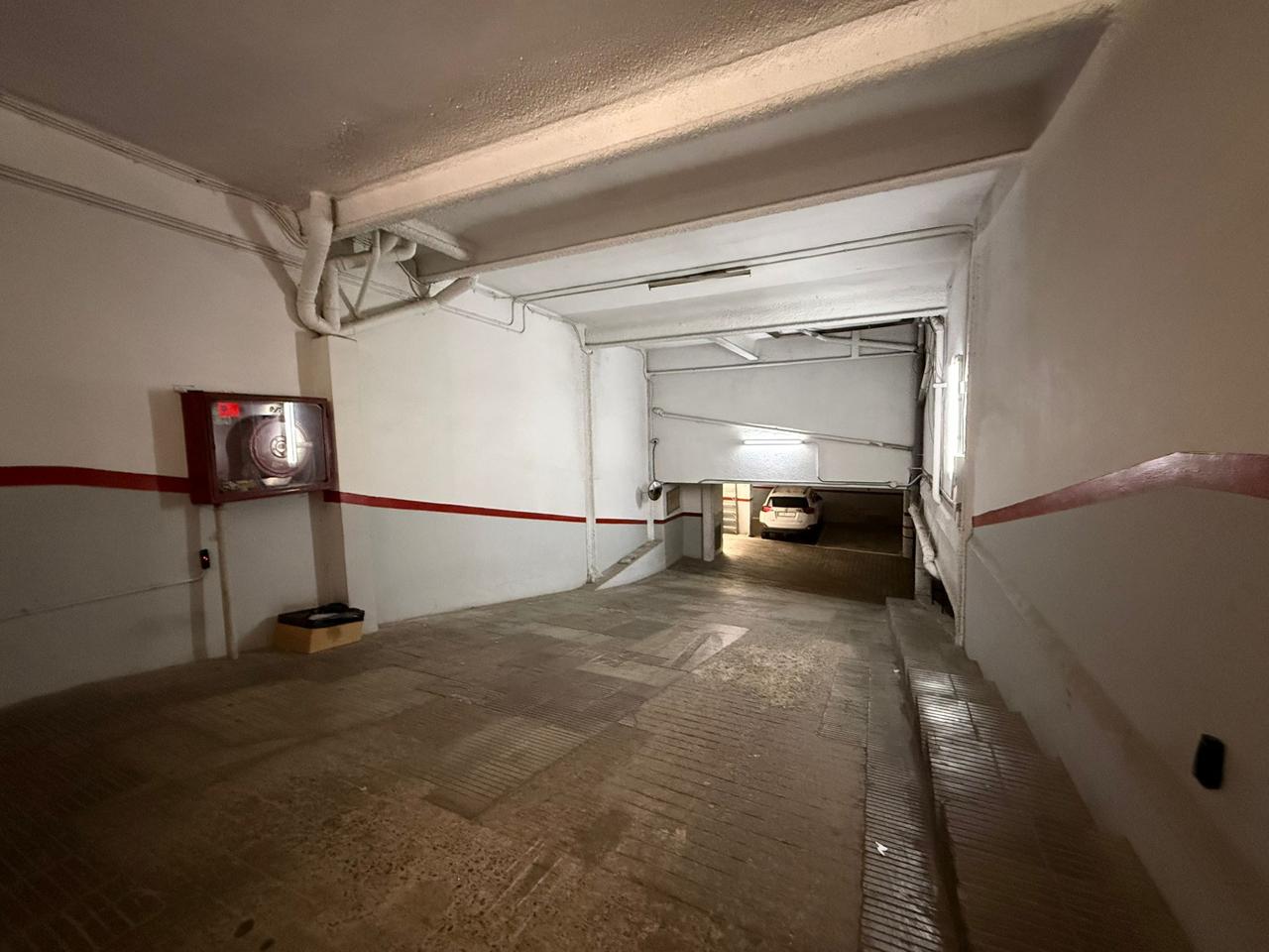 parking en barcelona · carrer-de-reig-i-bonet-08024 9000€