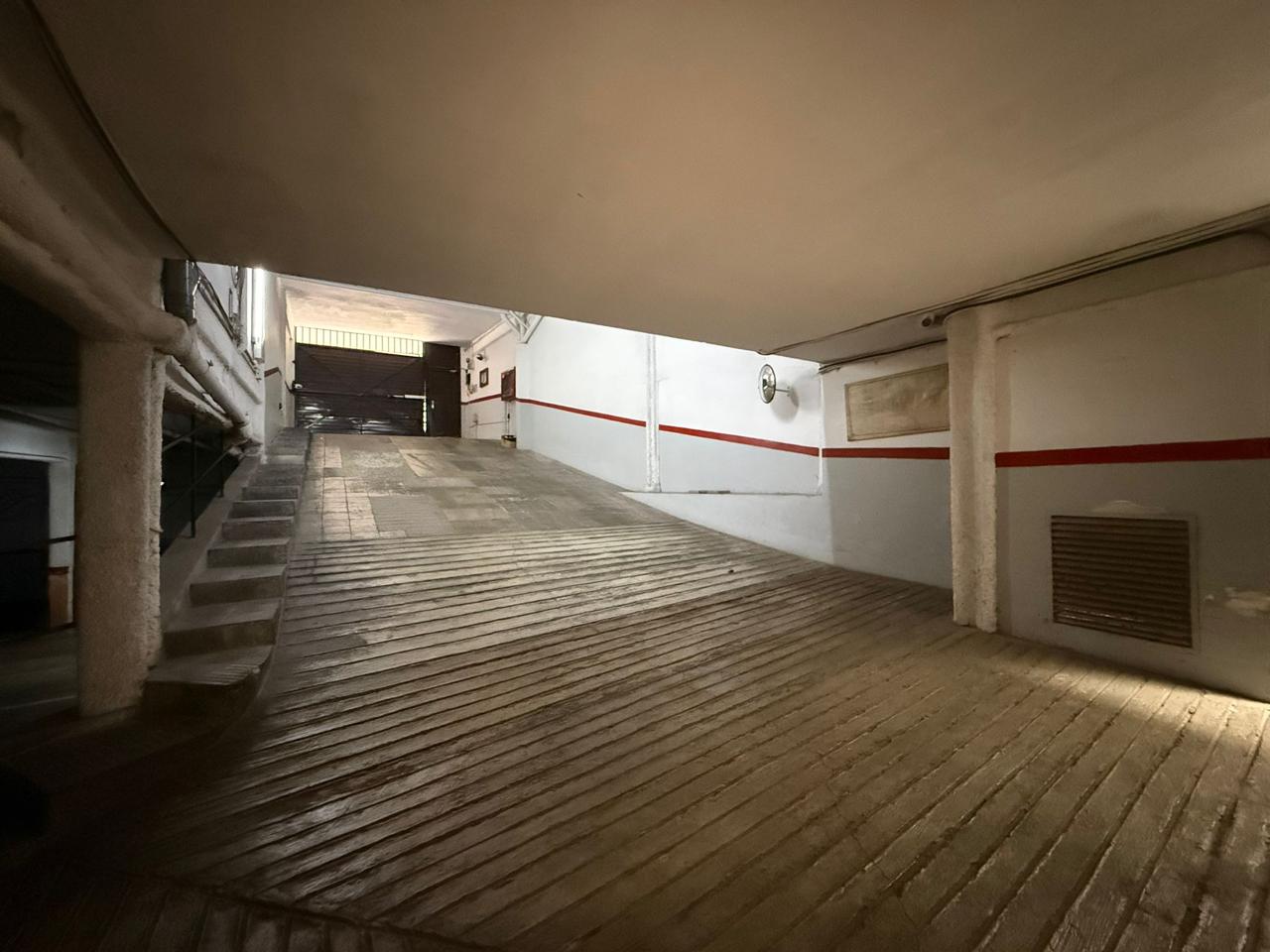 parking en barcelona · carrer-de-reig-i-bonet-08024 9000€