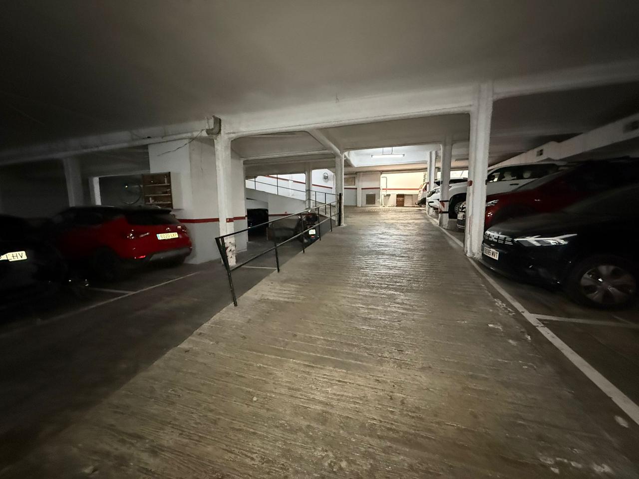 parking en barcelona · carrer-de-reig-i-bonet-08024 9000€