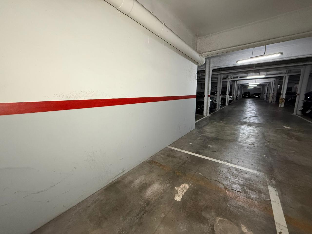 parking en barcelona · carrer-de-reig-i-bonet-08024 9000€