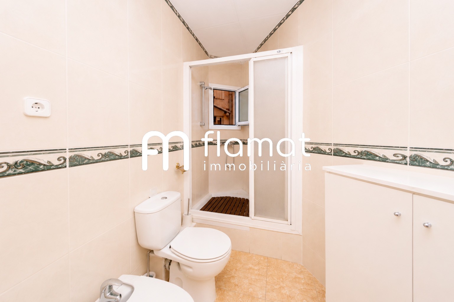 pisos en barcelona · carrer-de-pi-i-margall-08024 480000€