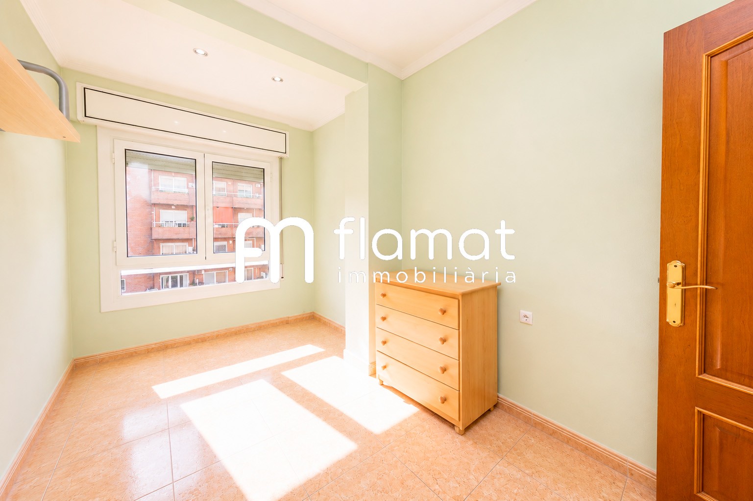 pisos en barcelona · carrer-de-pi-i-margall-08024 480000€