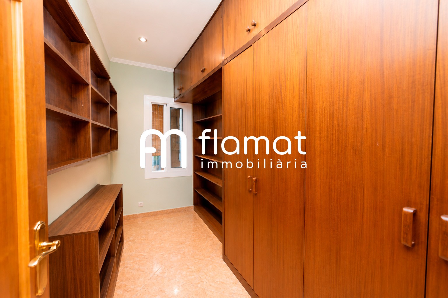 pisos en barcelona · carrer-de-pi-i-margall-08024 480000€