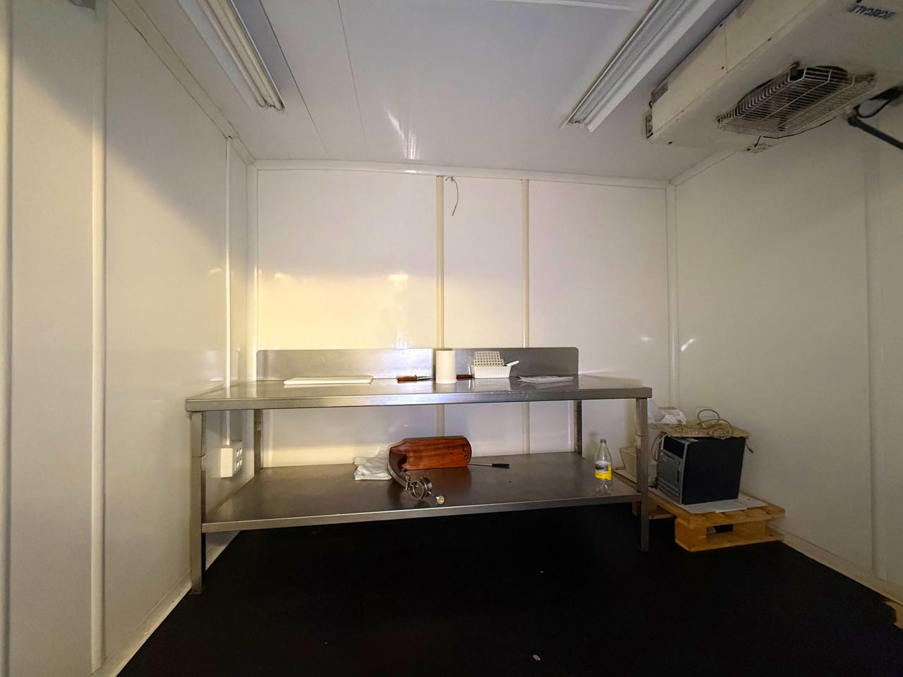 locales-comerciales en barcelona · carrer-de-joaquim-ruyra-08025 649000€