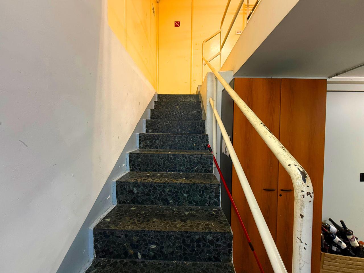 locales-comerciales en barcelona · carrer-de-joaquim-ruyra-08025 649000€