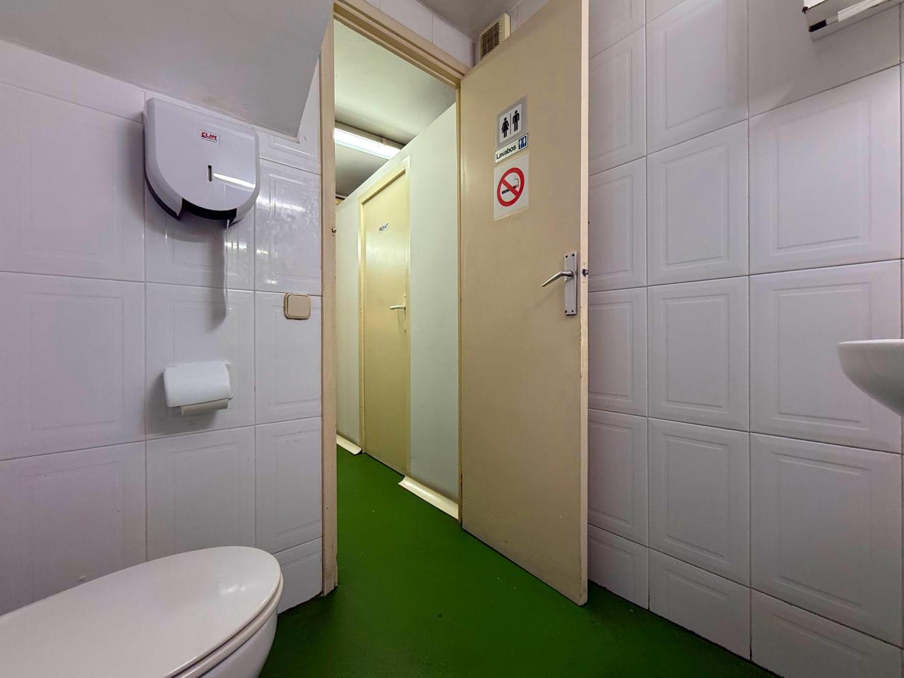 locales-comerciales en barcelona · carrer-de-joaquim-ruyra-08025 649000€