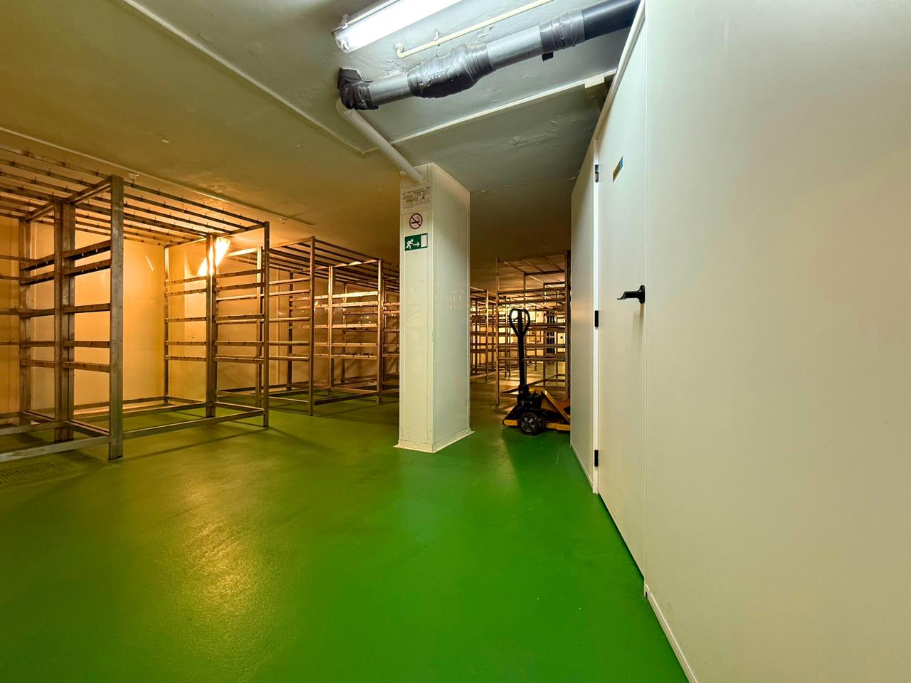 locales-comerciales en barcelona · carrer-de-joaquim-ruyra-08025 649000€