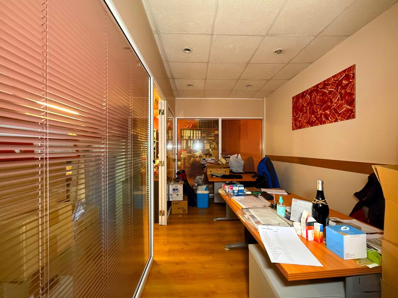 locales-comerciales en barcelona · carrer-de-joaquim-ruyra-08025 649000€