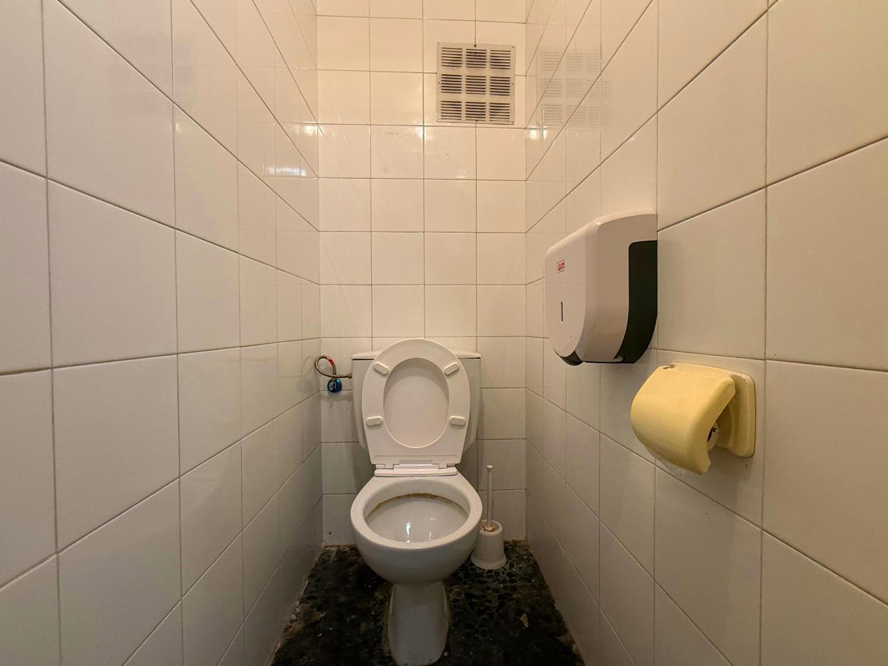 locales-comerciales en barcelona · carrer-de-joaquim-ruyra-08025 649000€