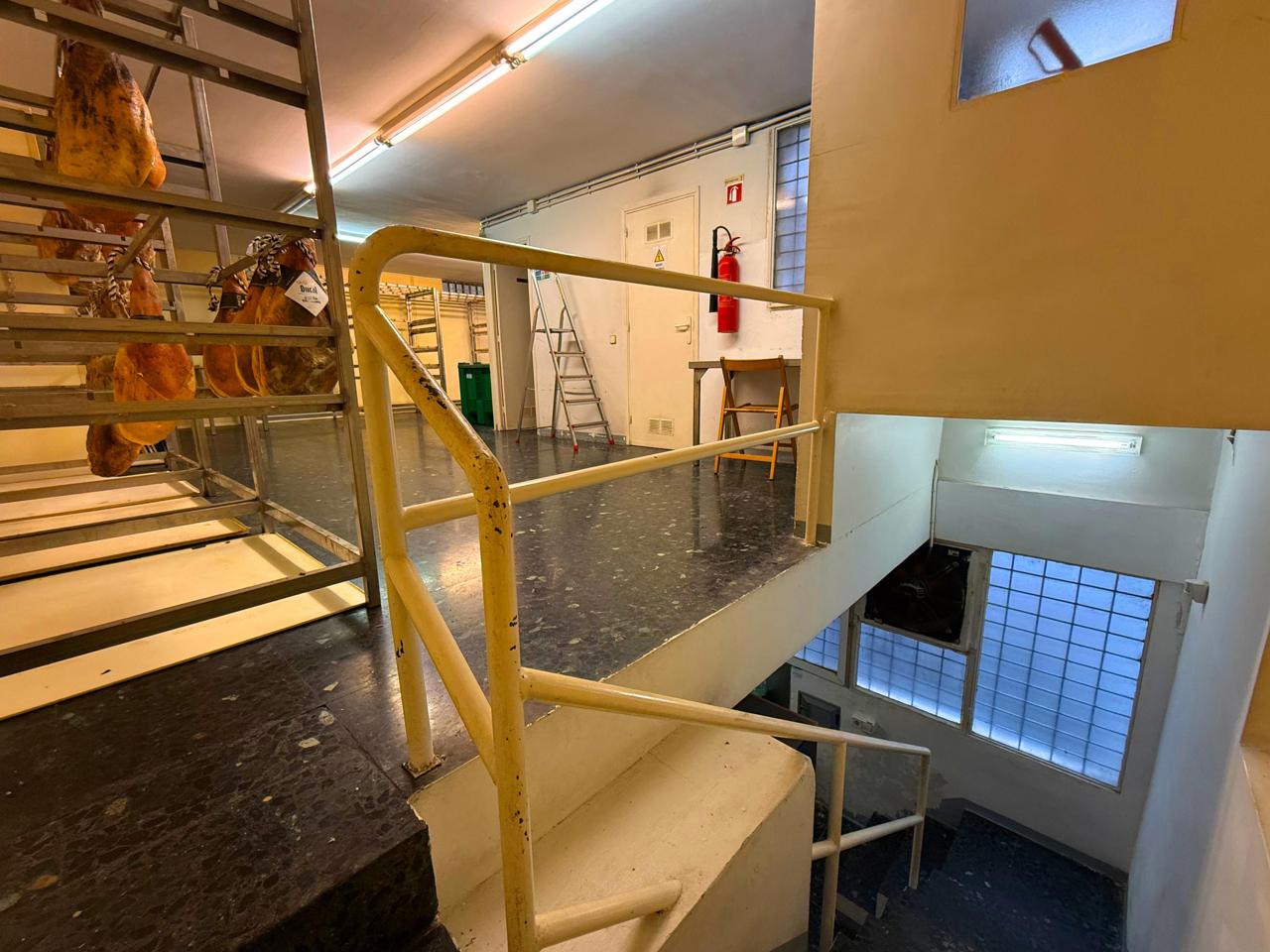locales-comerciales en barcelona · carrer-de-joaquim-ruyra-08025 649000€