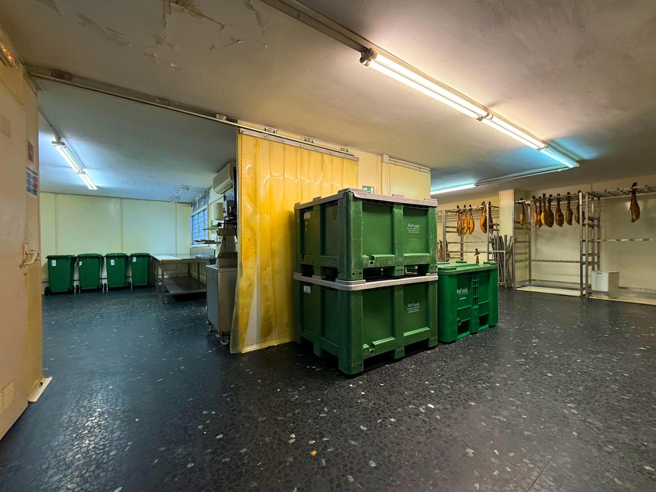 locales-comerciales en barcelona · carrer-de-joaquim-ruyra-08025 649000€