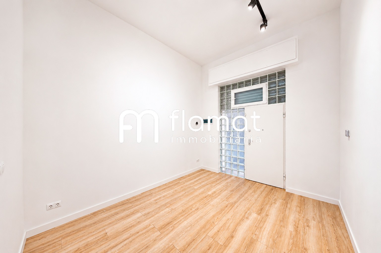 pisos en barcelona · zona-16 359000€