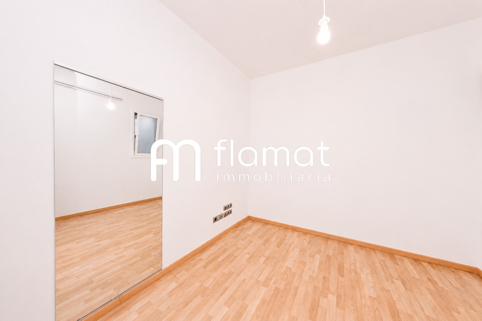 pisos en barcelona · zona-1 449000€