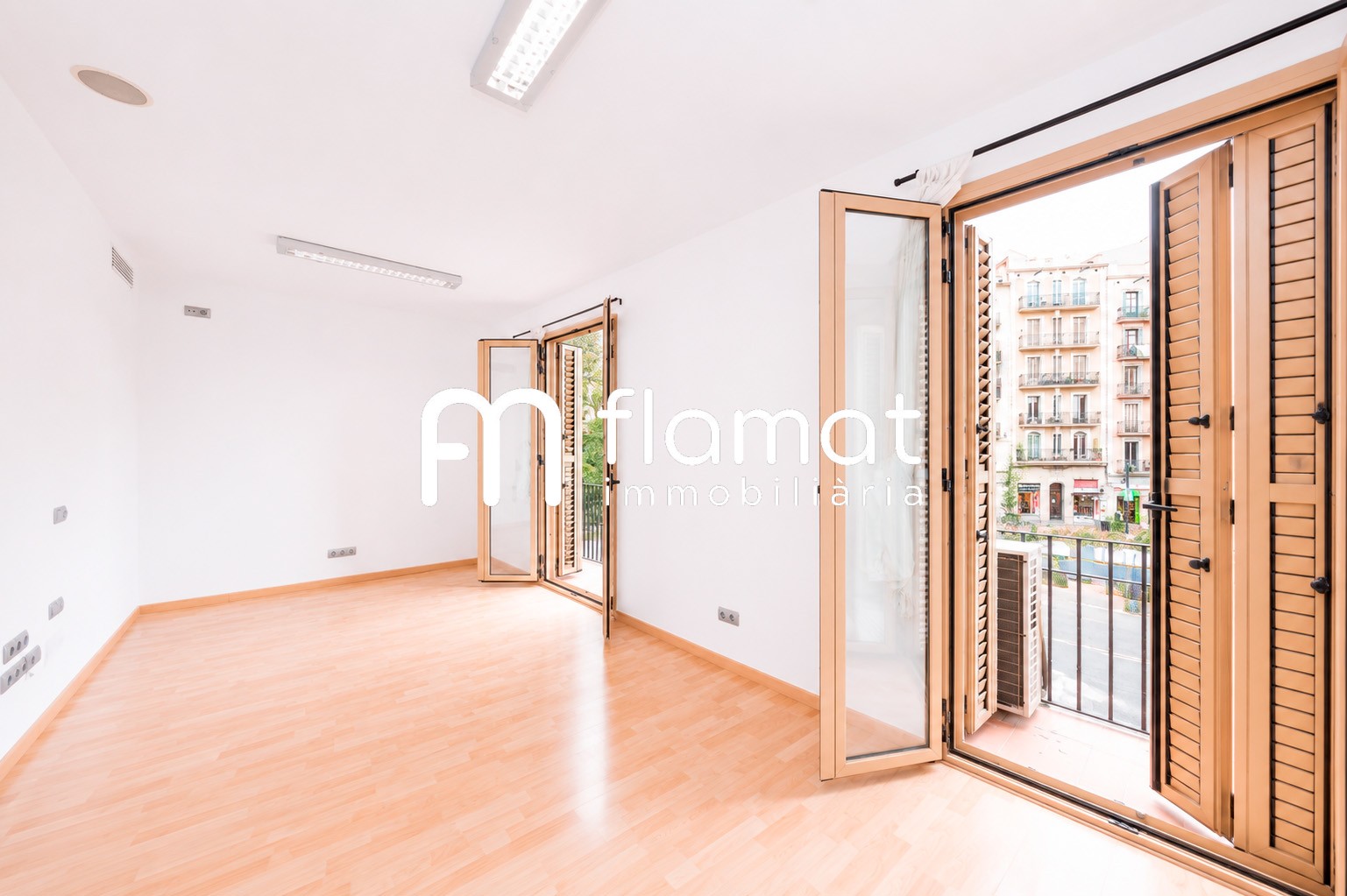 pisos en barcelona · zona-1 449000€