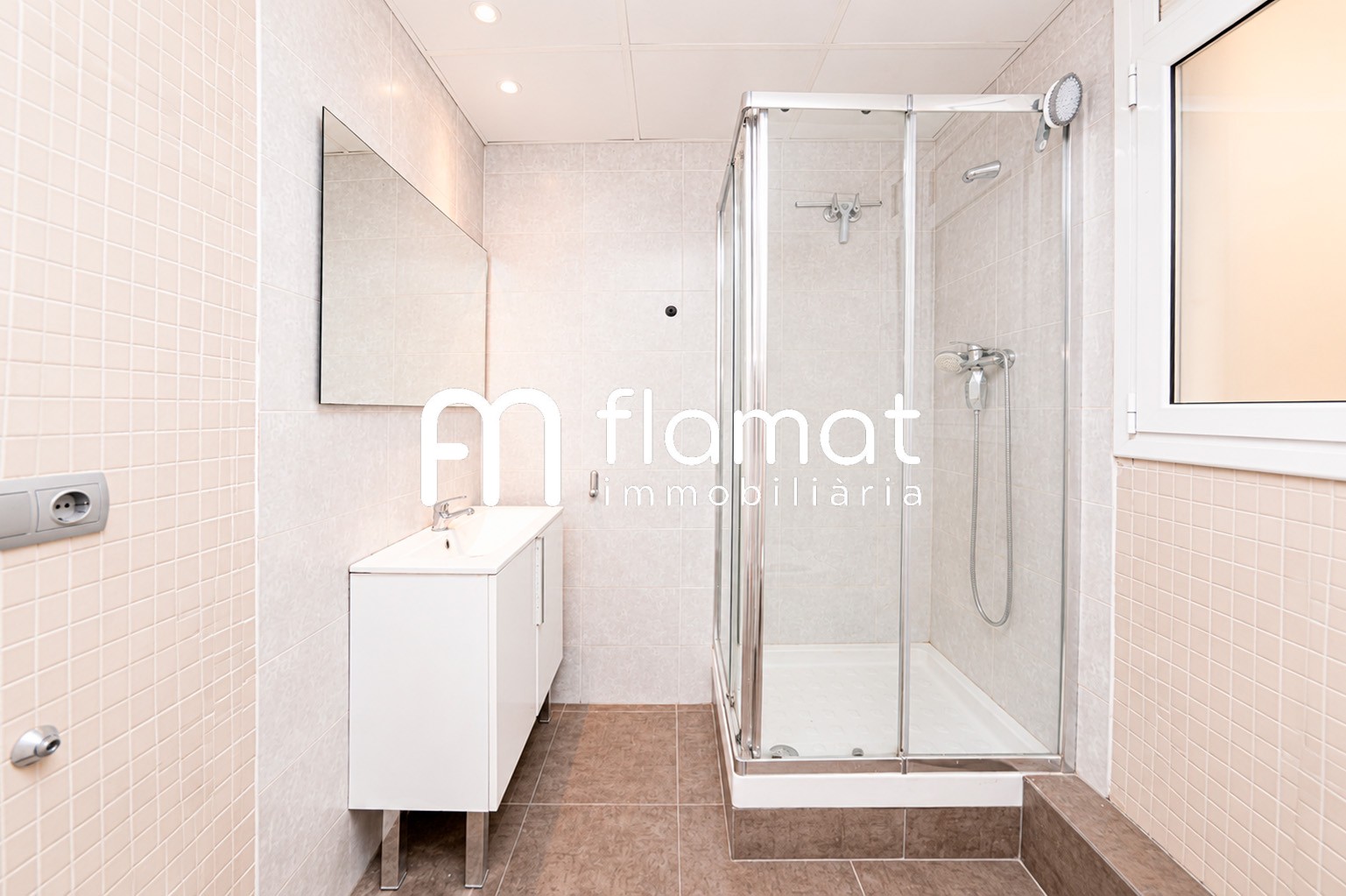 pisos en barcelona · zona-1 449000€