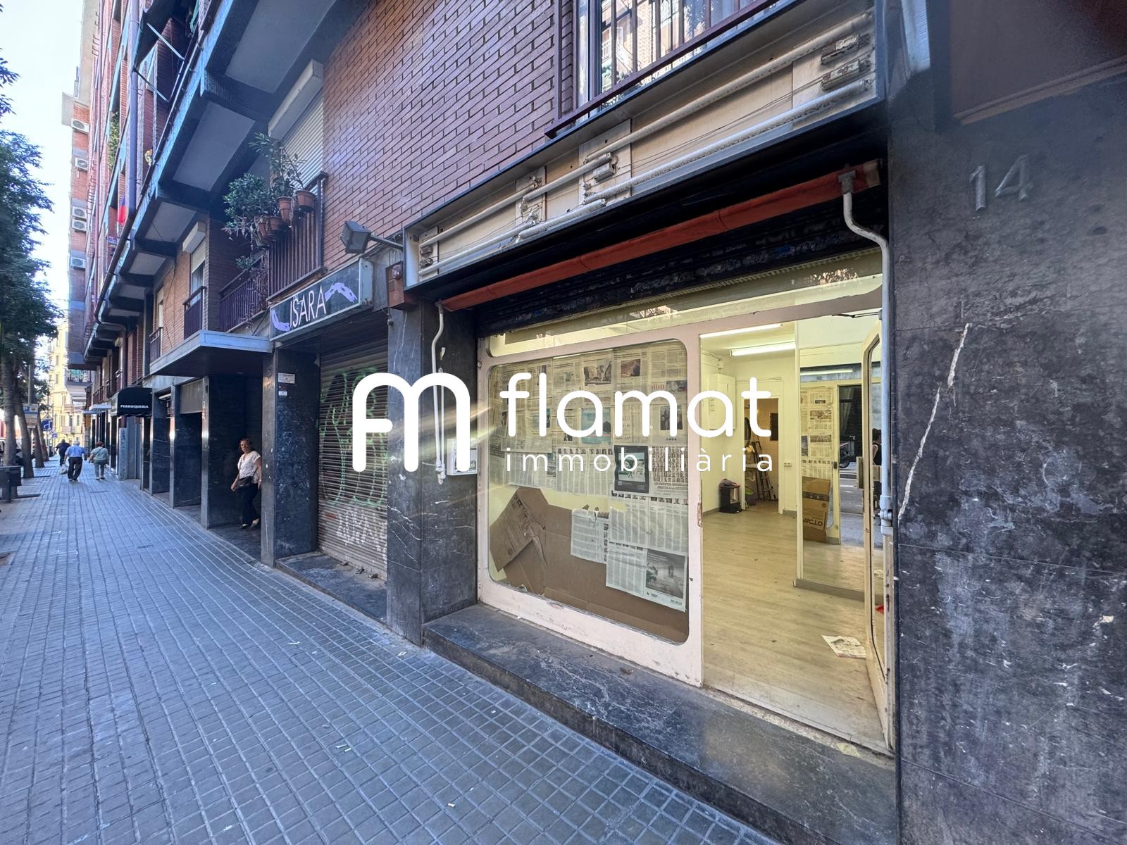 locales-comerciales en barcelona · carrer-del-dega-bahi-08026 590€
