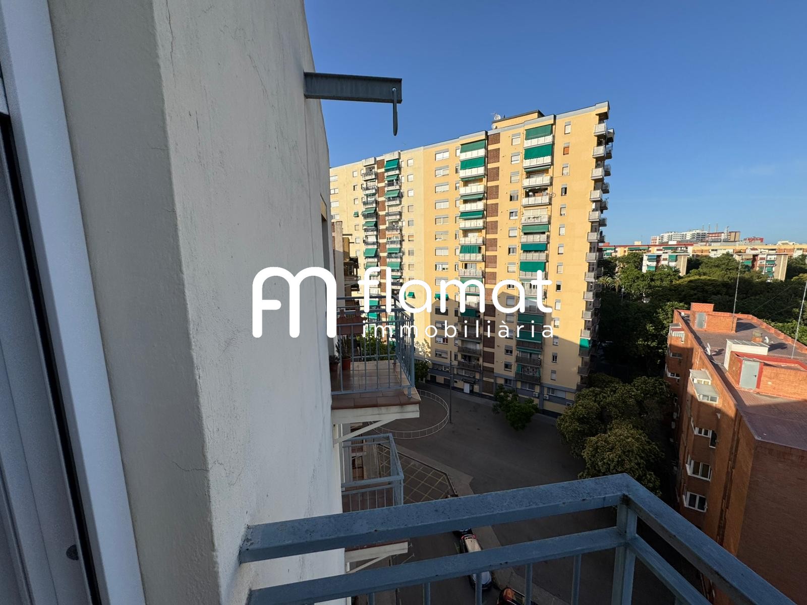 pisos en barcelona · carrer-de-cantabria-08020 335000€