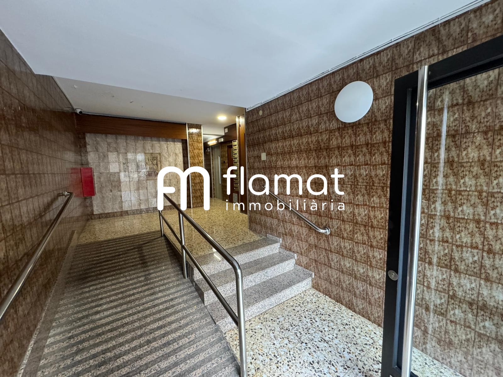 pisos en barcelona · carrer-de-cantabria-08020 335000€