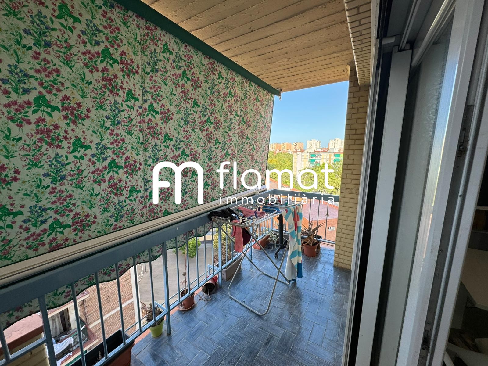 pisos en barcelona · carrer-de-cantabria-08020 335000€