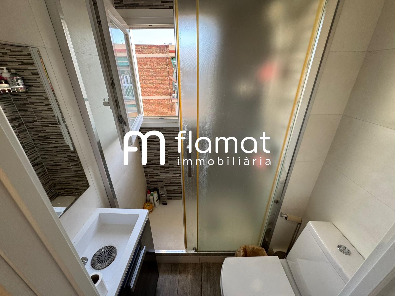 pisos en barcelona · carrer-de-cantabria-08020 335000€