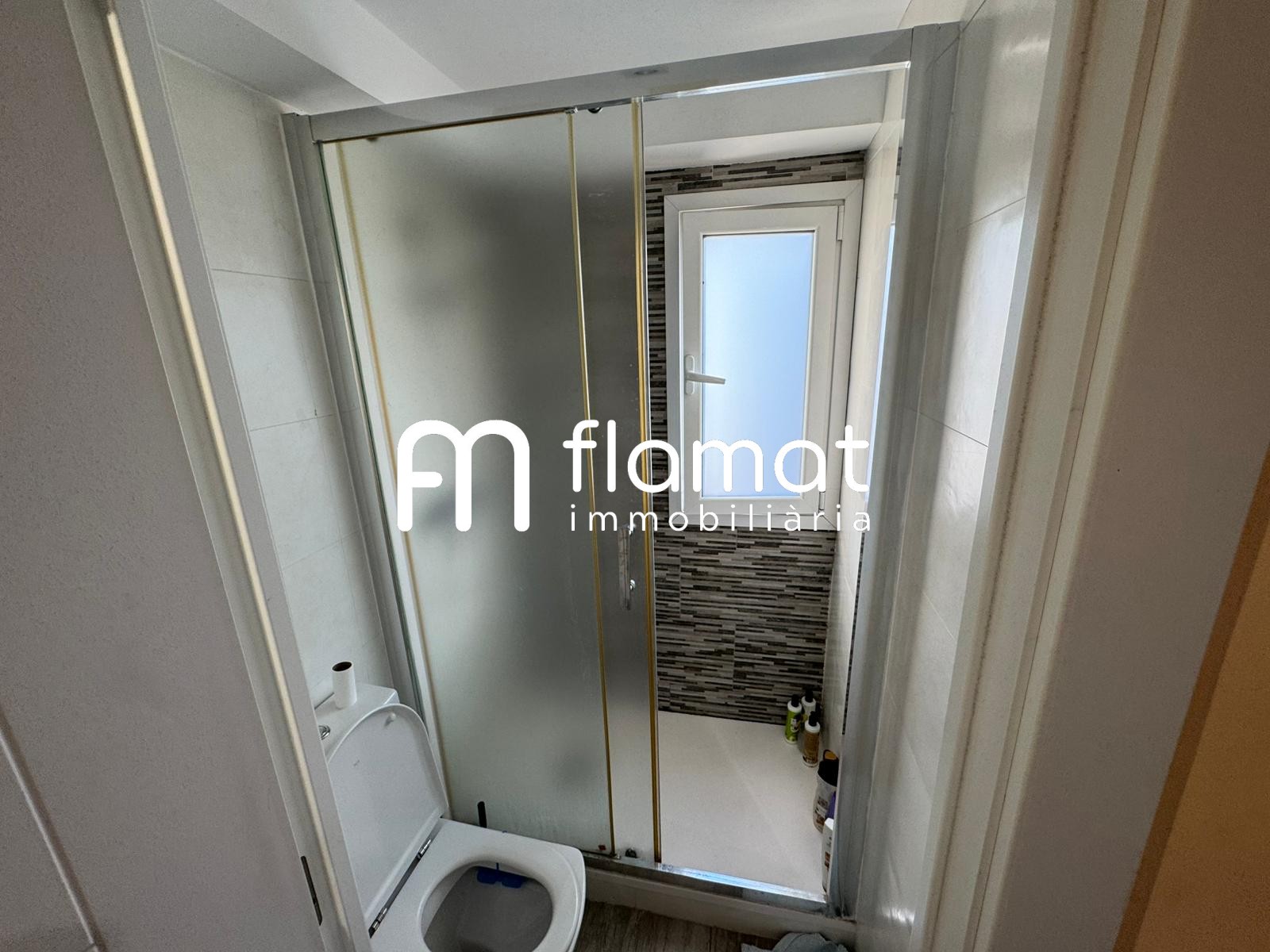 pisos en barcelona · carrer-de-cantabria-08020 335000€