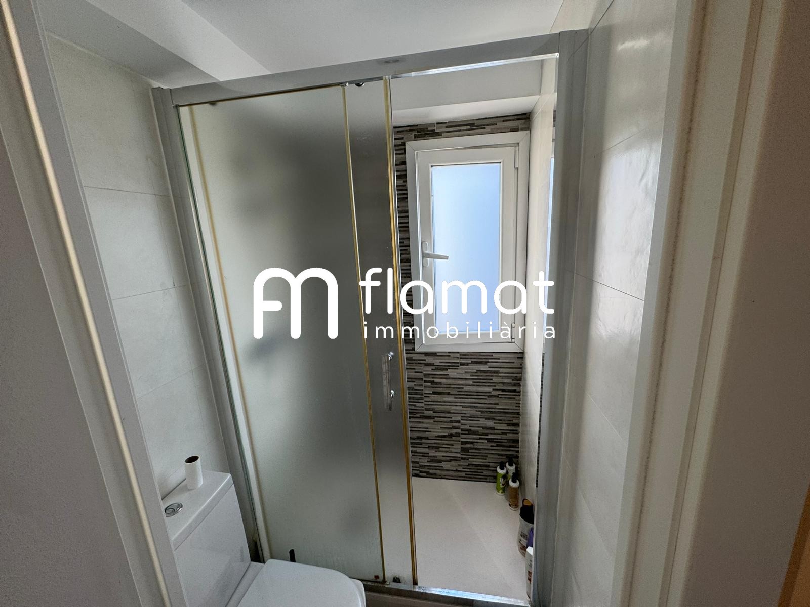 pisos en barcelona · carrer-de-cantabria-08020 335000€