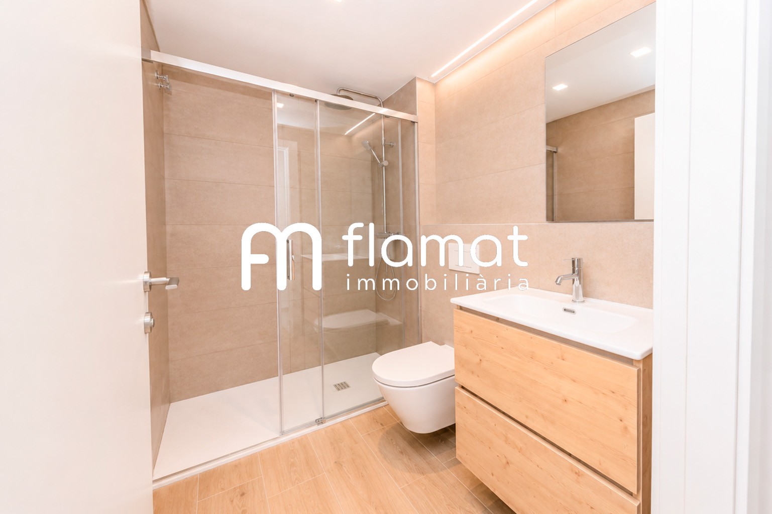 pisos en barcelona · carrer-de-folgueroles-08022 525000€