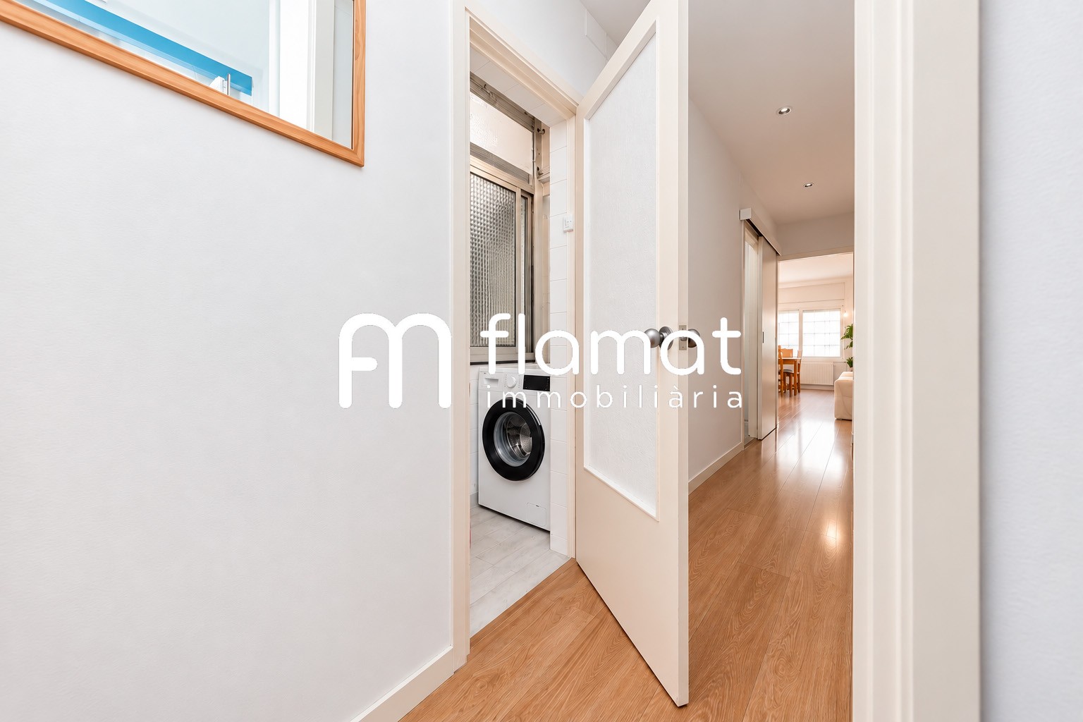 pisos en barcelona · carrer-de-valencia-08013 379000€