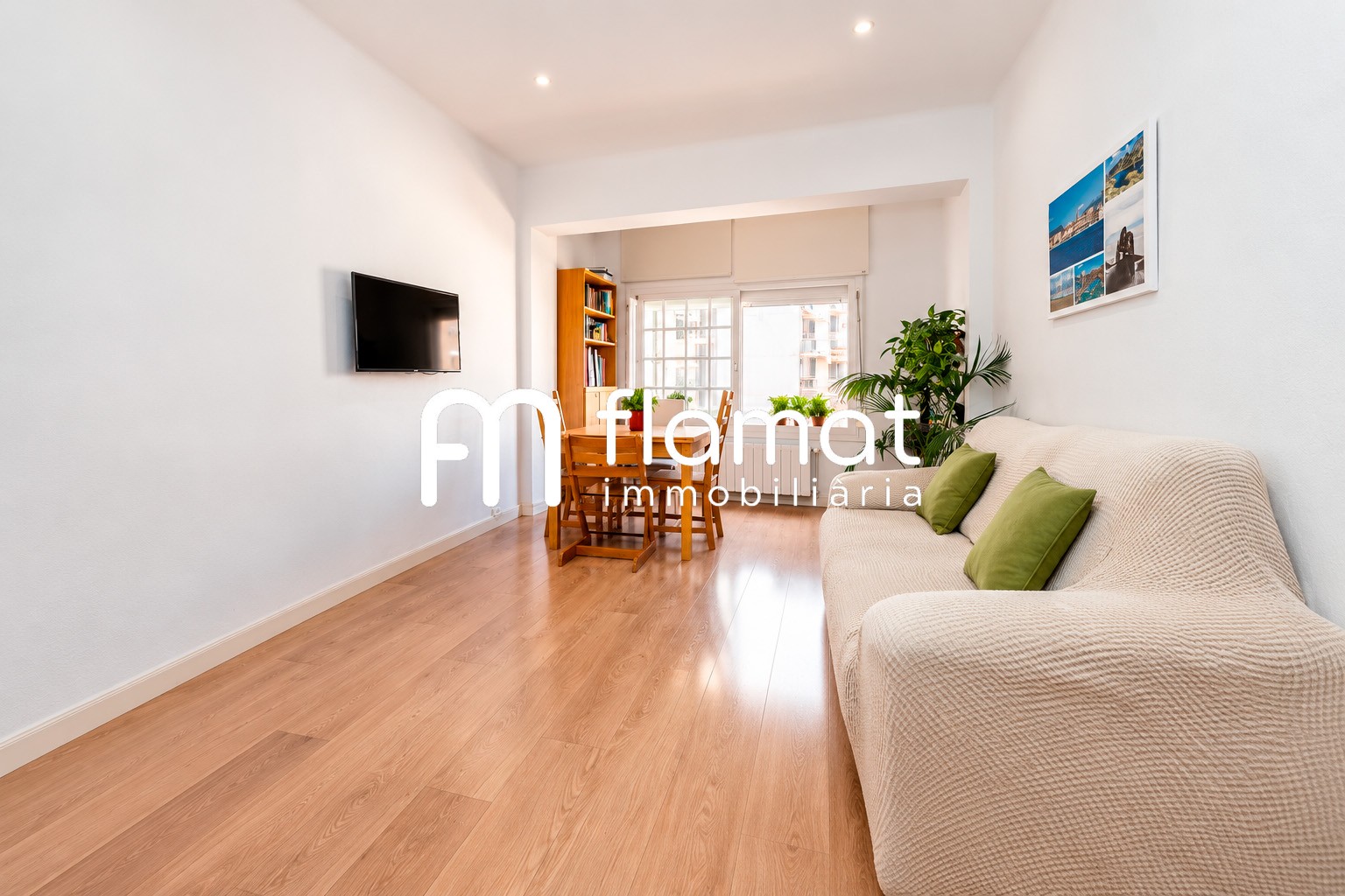 pisos en barcelona · carrer-de-valencia-08013 379000€