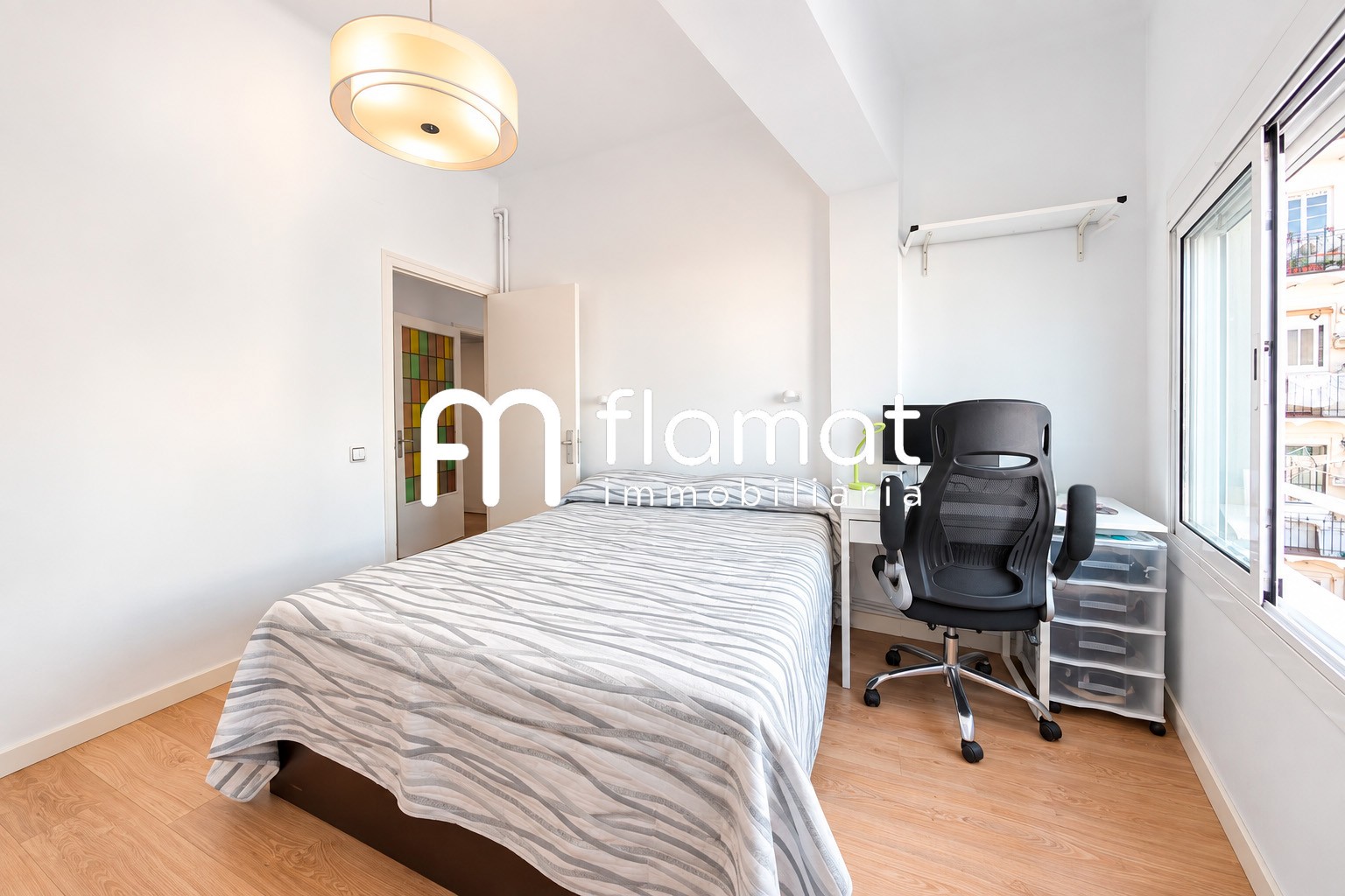 pisos en barcelona · carrer-de-valencia-08013 379000€