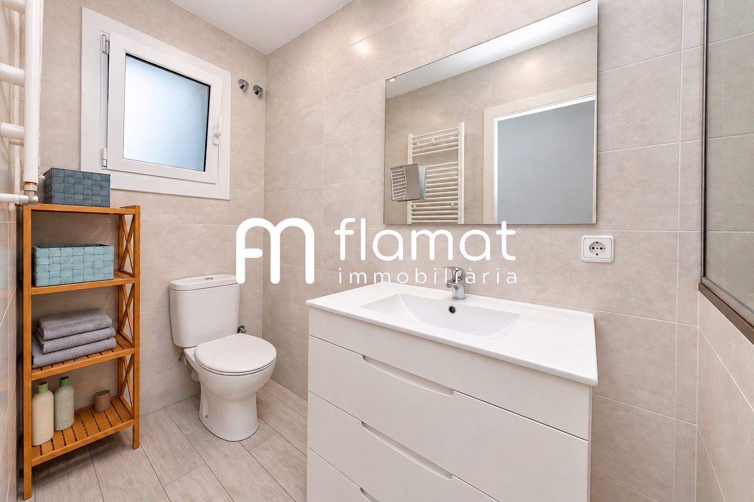 pisos en barcelona · carrer-de-valencia-08013 379000€