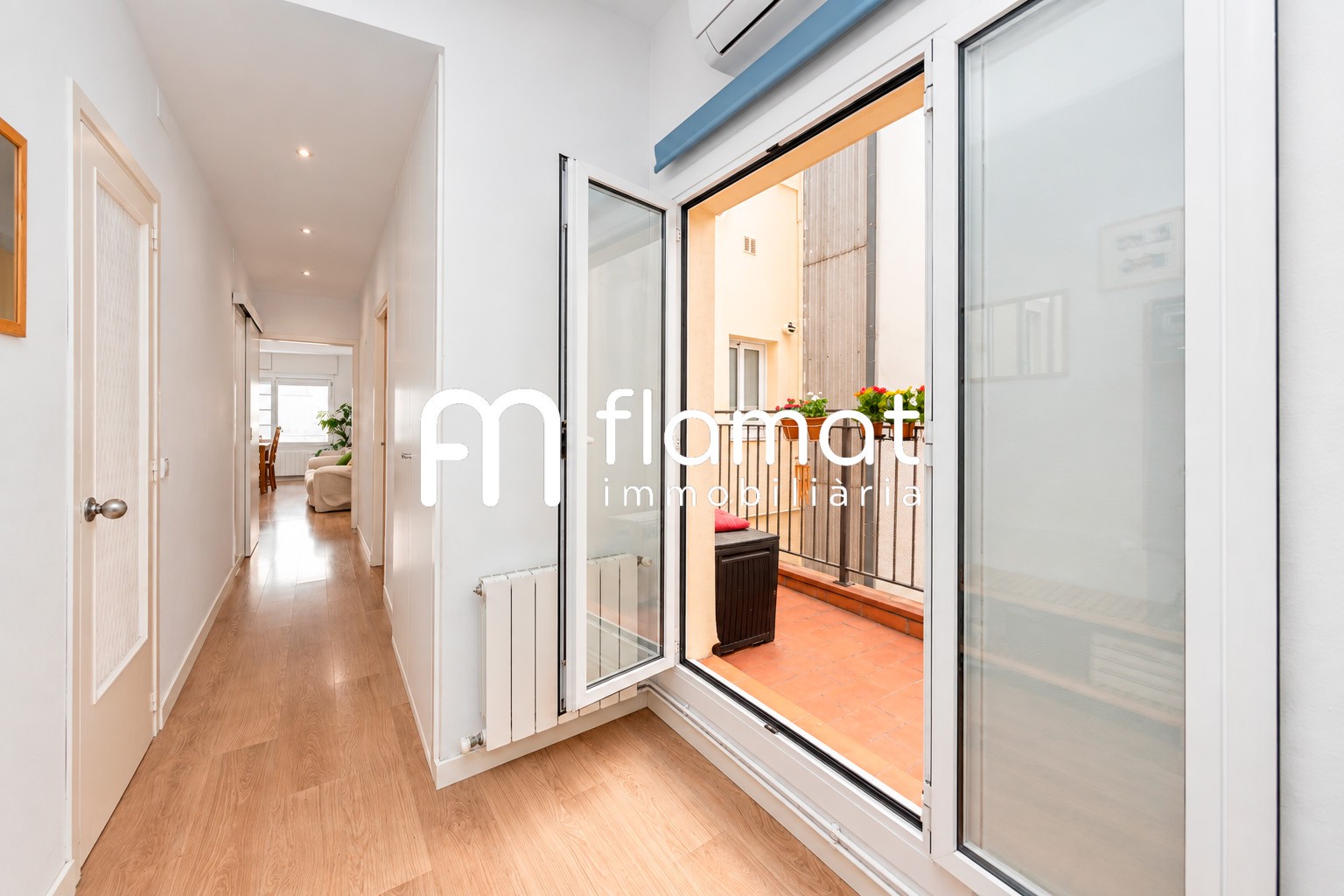 pisos en barcelona · carrer-de-valencia-08013 379000€
