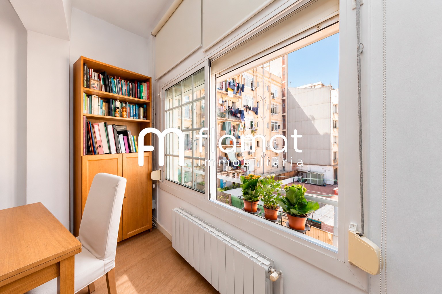 pisos en barcelona · carrer-de-valencia-08013 379000€