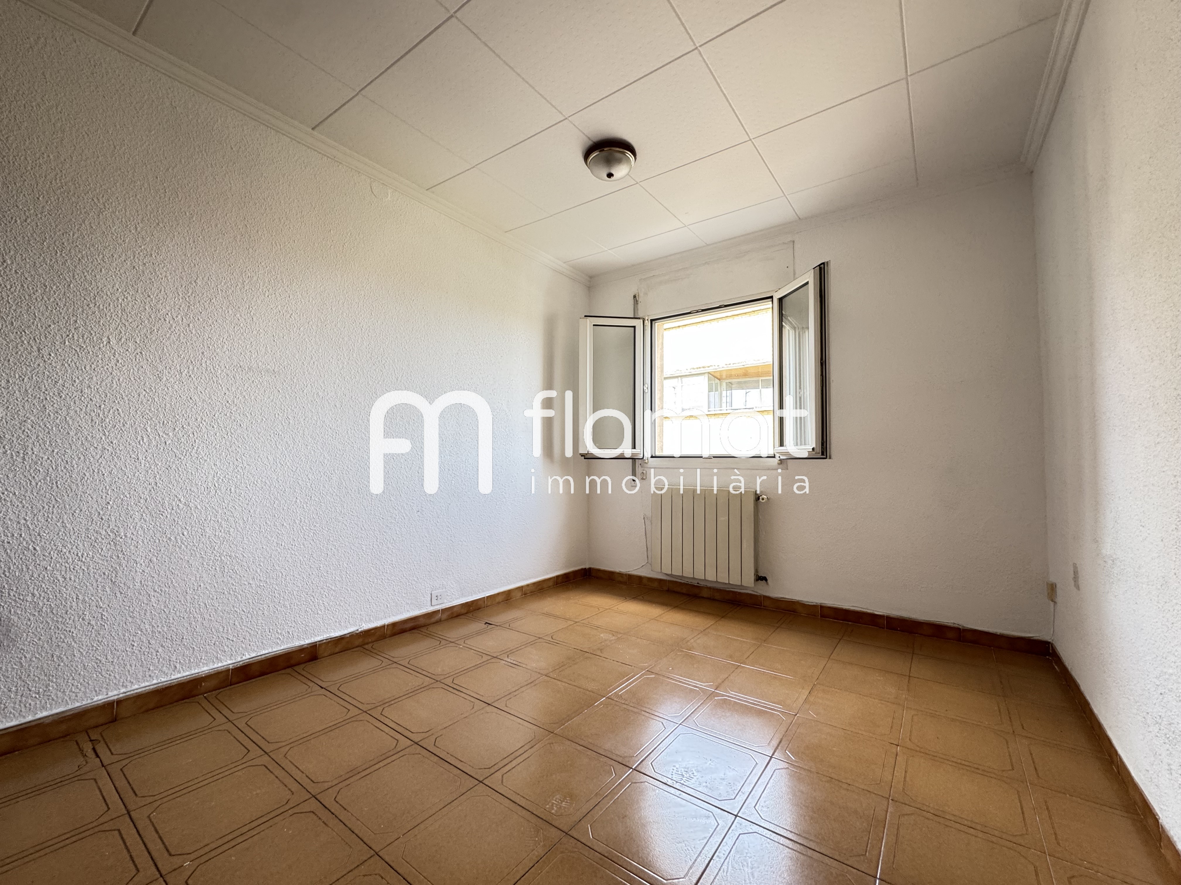 pisos en girona · carrer-orient-17006 172500€